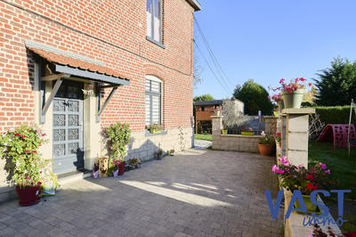 Maison - 185 m² - 8 pièces