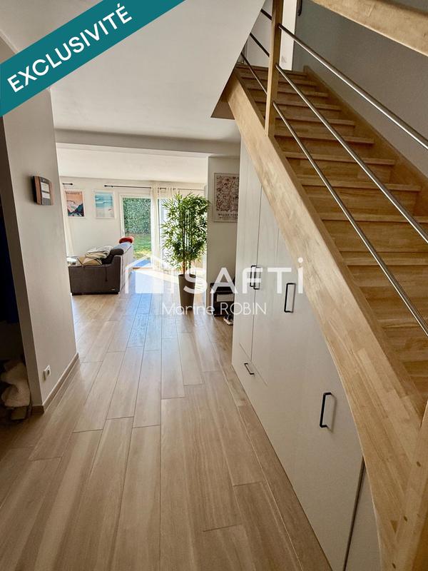 Maison - 200 m² - 8 pièces