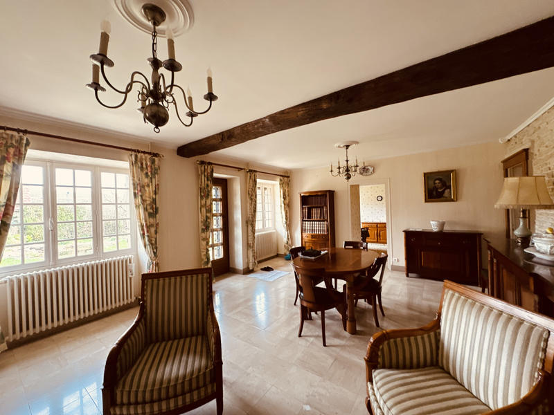 Propriété - 125 m² - 6 pièces