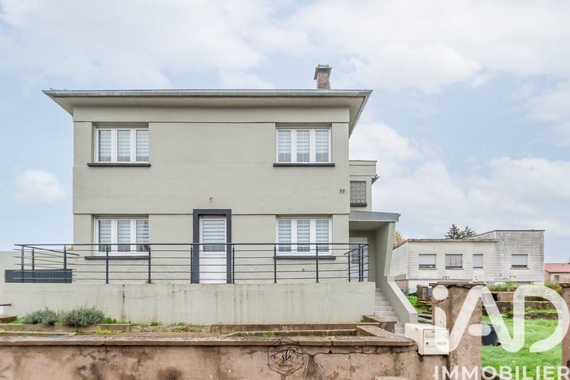 Maison - 140 m² - 5 pièces