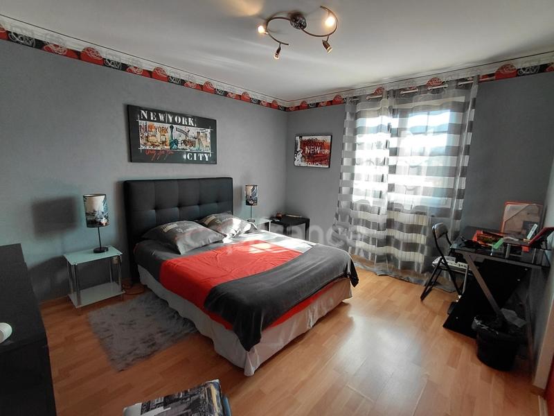 Villa - 295 m² - 8 pièces