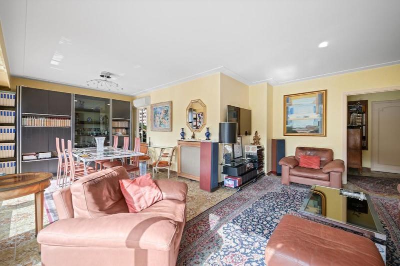 Appartement - 135 m² - 6 pièces