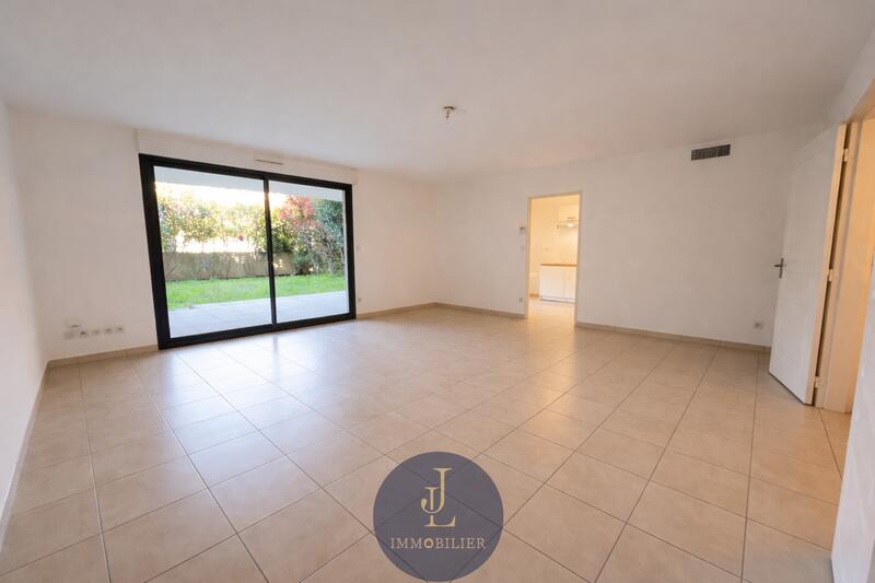 Appartement - 87 m² - 3 pièces