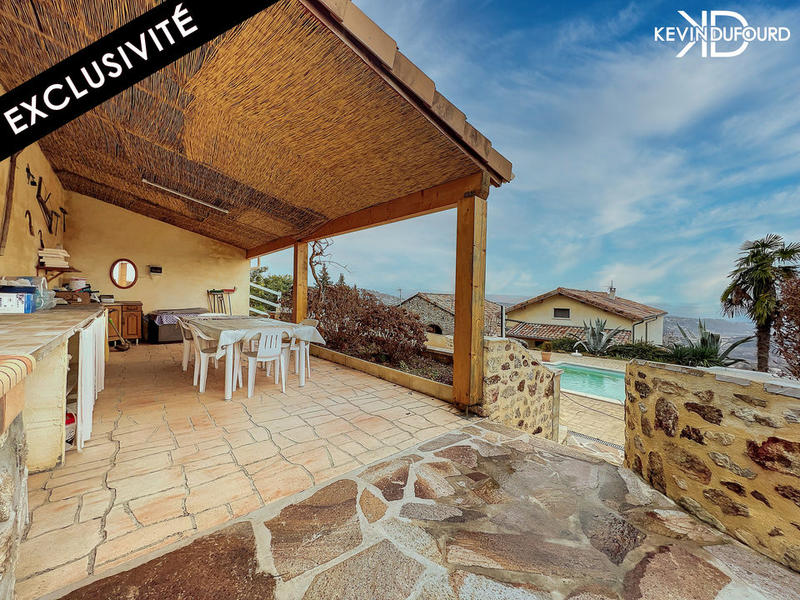 Maison - 200 m² - 6 pièces