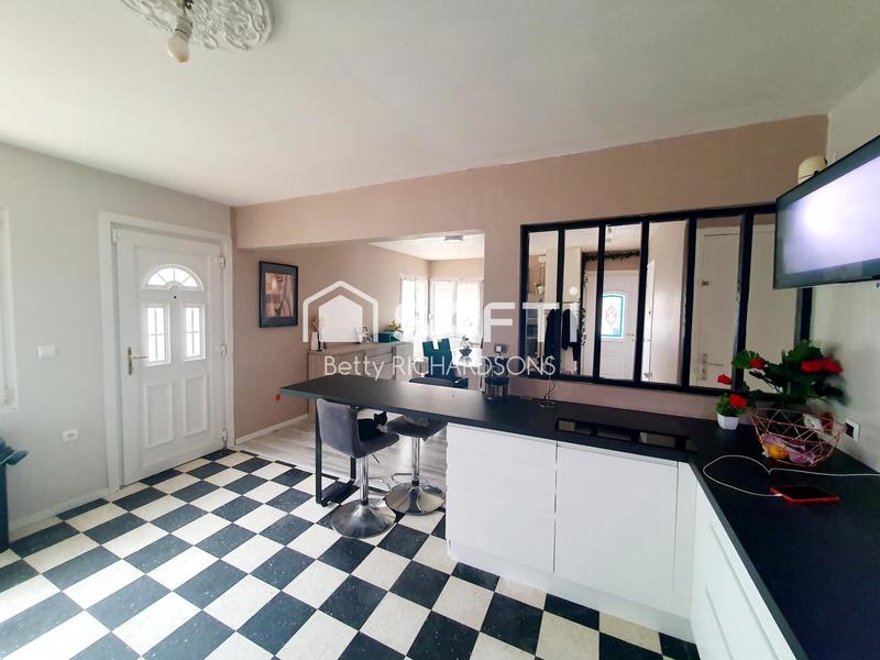 Maison - 107 m² - 7 pièces