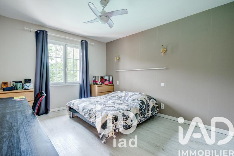 Maison - 200 m² - 9 pièces