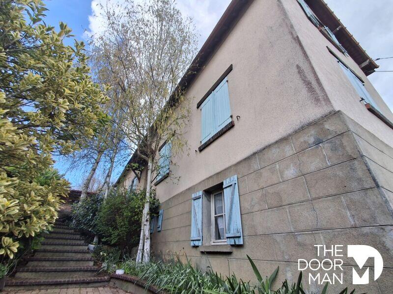 Immeuble - 150 m² - 8 pièces