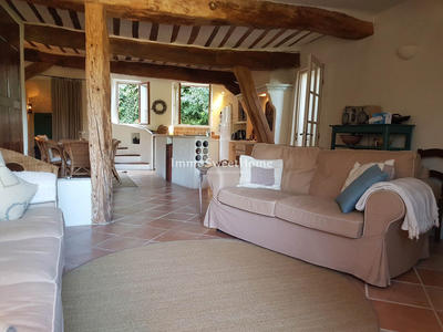 Maison - 143 m² - 7 pièces