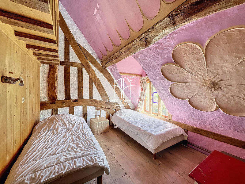 Maison - 245 m² - 8 pièces