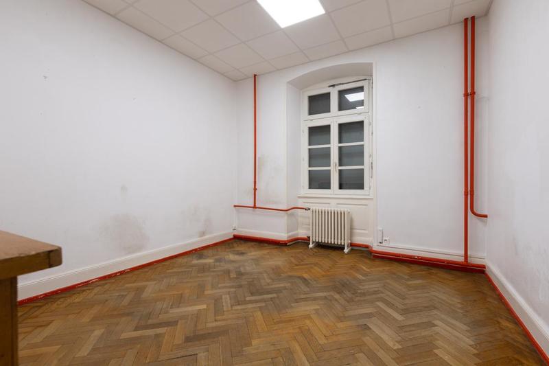 Immeuble - 1 020 m² - 6 pièces