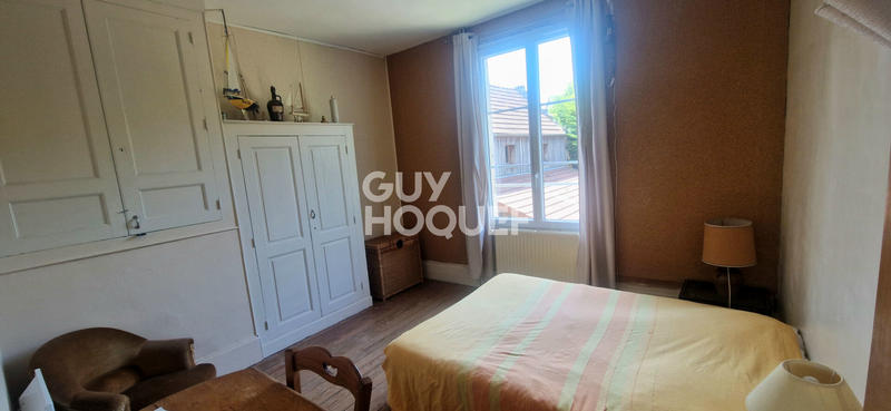 Maison - 342 m² - 14 pièces