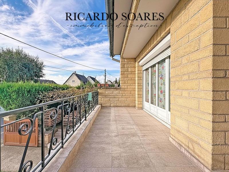 Maison - 204 m² - 8 pièces