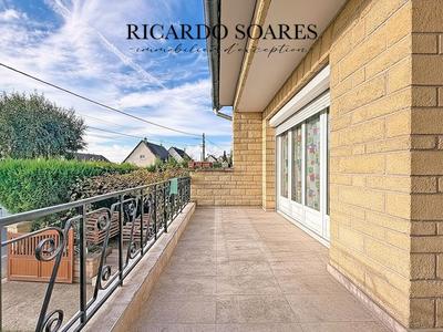 Maison - 204 m² - 8 pièces