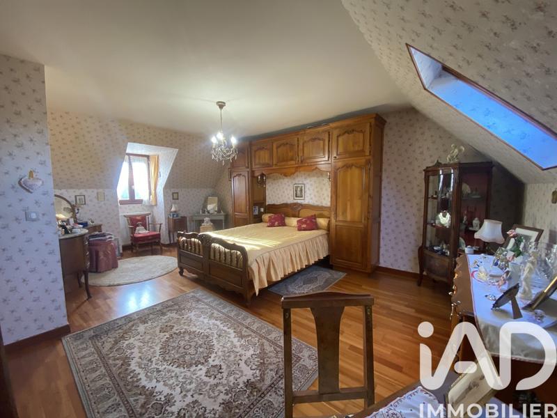 Maison - 166 m² - 6 pièces