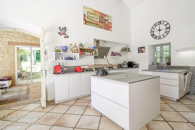 Maison - 282 m² - 10 pièces
