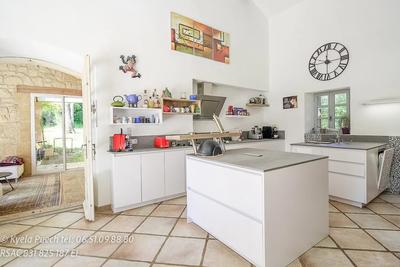 Maison - 282 m² - 10 pièces