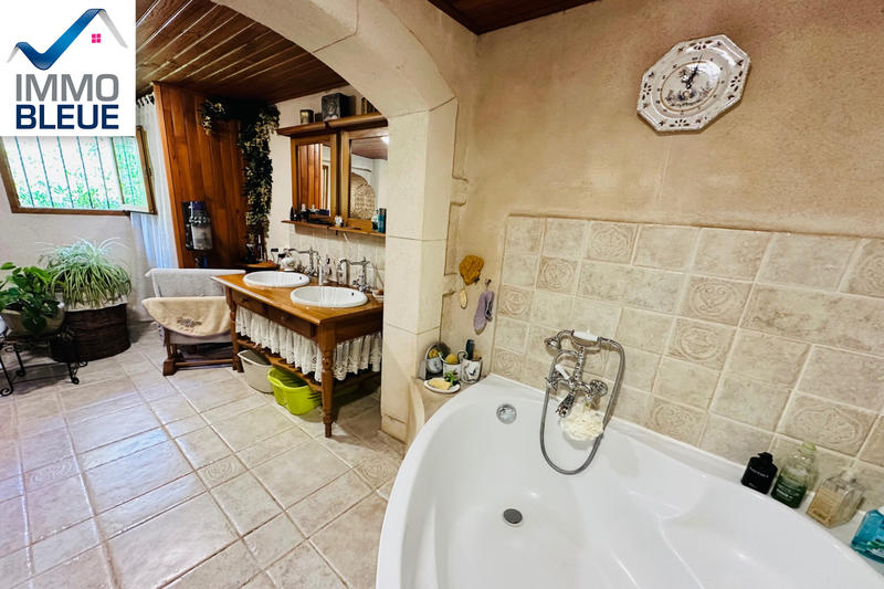 Maison - 150 m² - 4 pièces