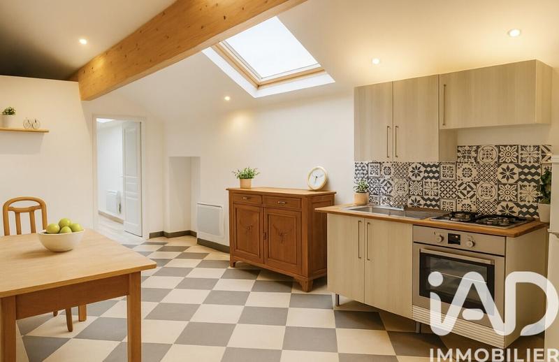 Maison - 333 m² - 10 pièces