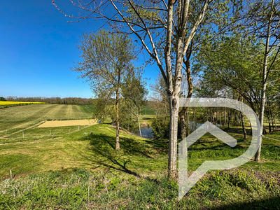 Maison - 187 m² - 11 pièces