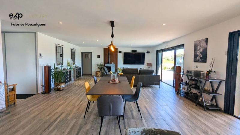 Maison - 190 m² - 5 pièces