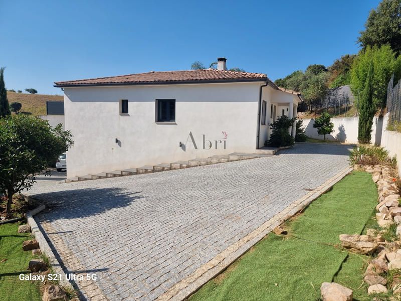 Propriété - 158 m² - 7 pièces