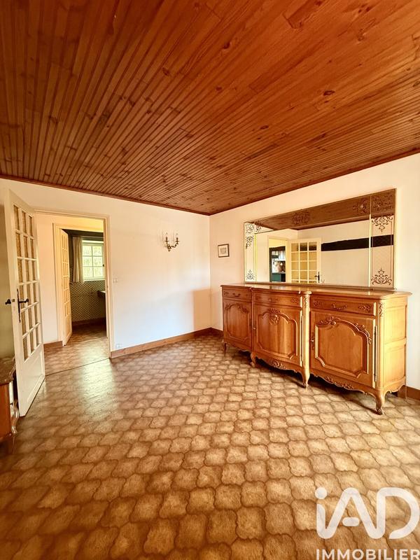 Maison - 230 m² - 7 pièces