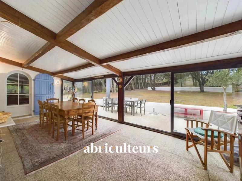 Maison ancienne - 235 m² - 8 pièces