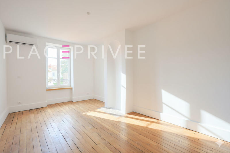 Appartement - 130 m² - 5 pièces