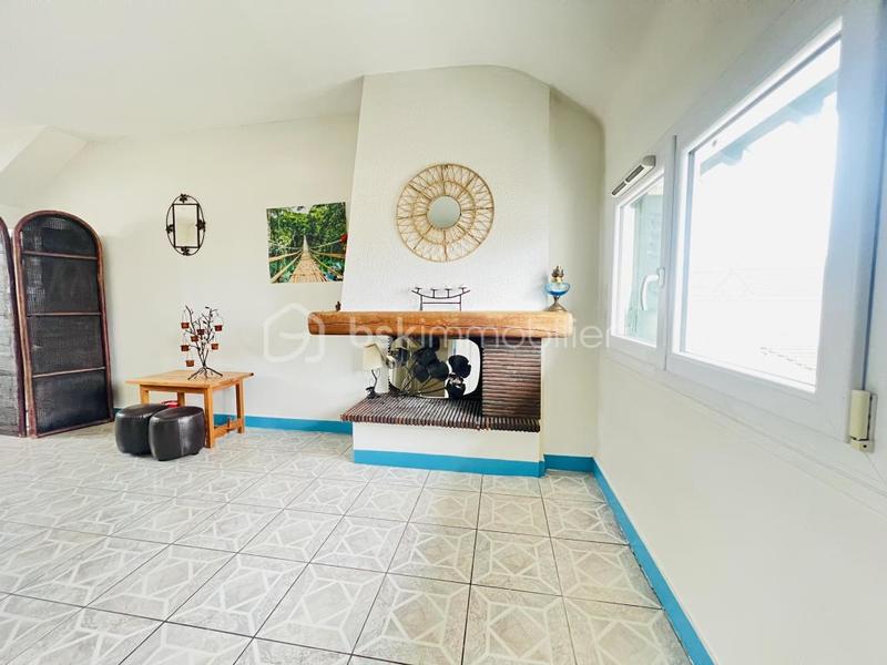 Maison - 143 m² - 7 pièces