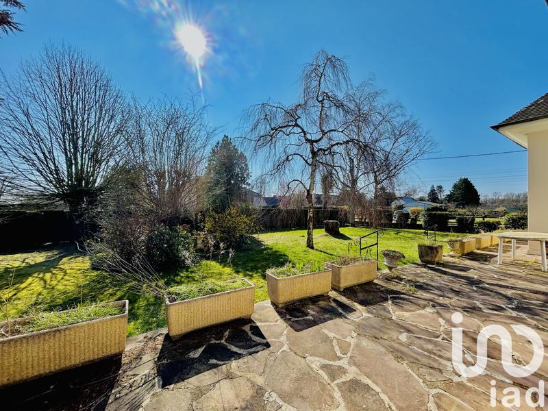 Maison - 202 m² - 8 pièces