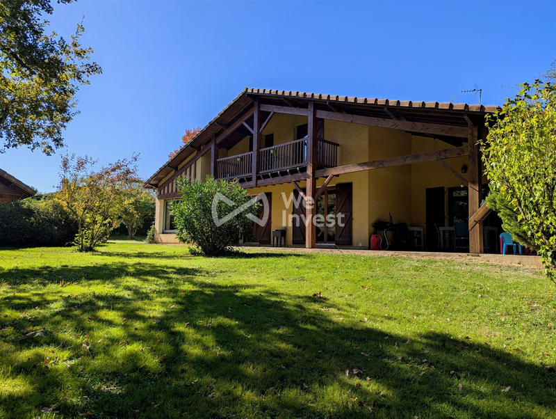 Maison - 180 m² - 5 pièces