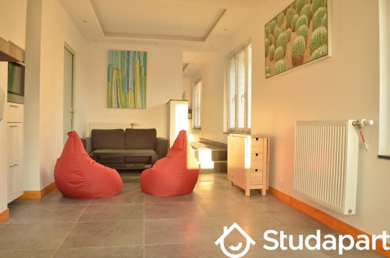 Chambre - 12 m² - 1 pièce