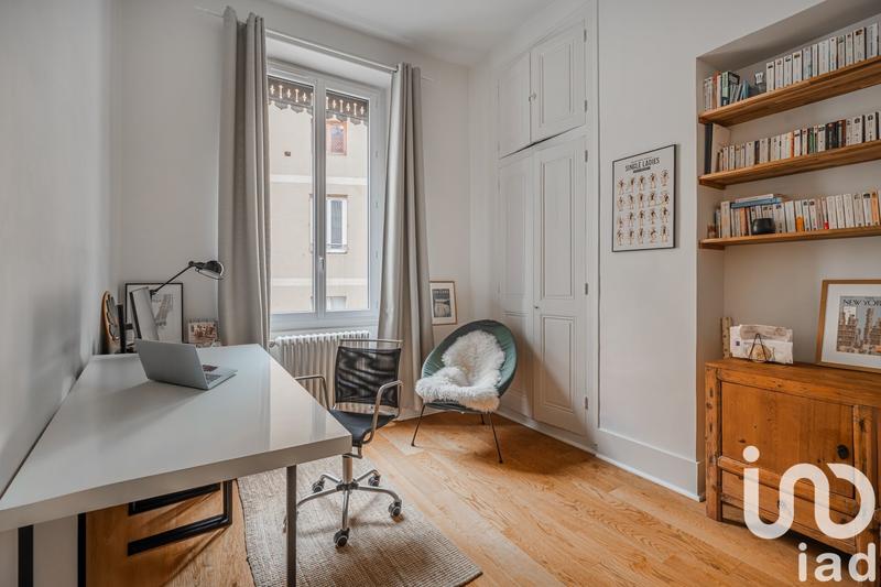 Appartement - 110 m² - 4 pièces