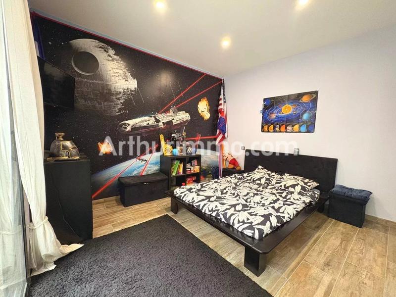 Maison - 257 m² - 5 pièces