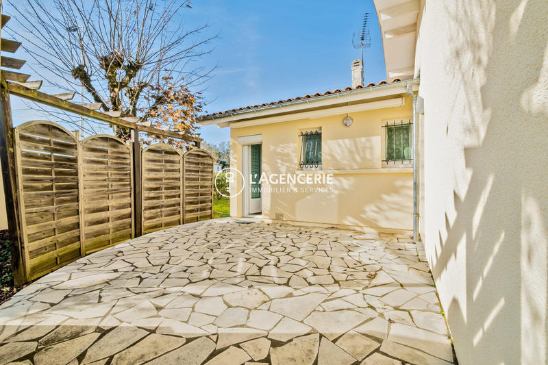 Maison - 92 m² - 4 pièces