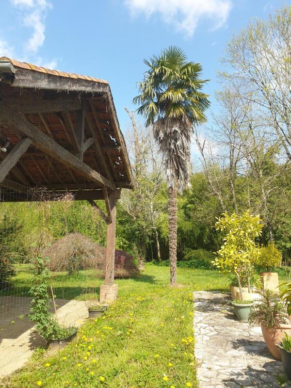 Maison - 380 m² - 12 pièces