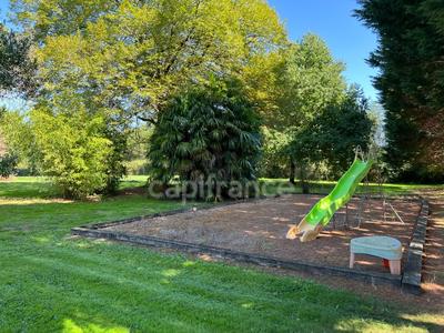 Maison - 137 m² - 4 pièces