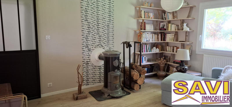 Maison - 217 m² - 8 pièces