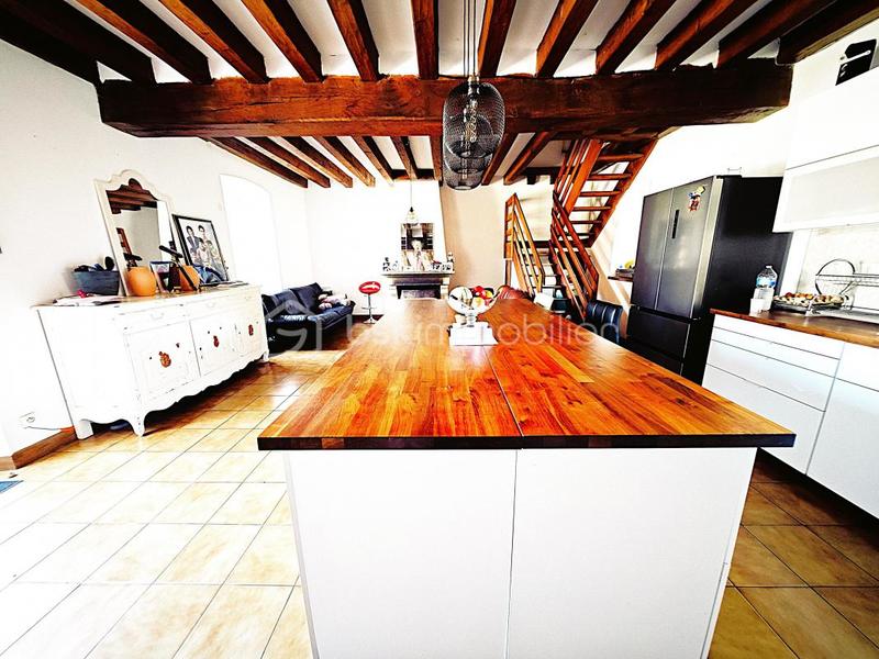 Corps de ferme - 400 m² - 15 pièces