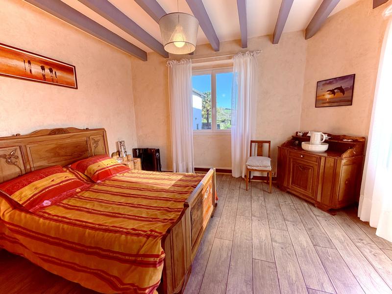 Maison de village - 249 m² - 10 pièces