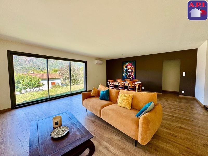 Maison - 112 m² - 4 pièces