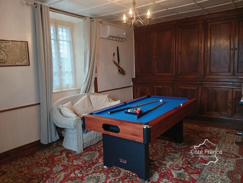 Villa - 192 m² - 7 pièces