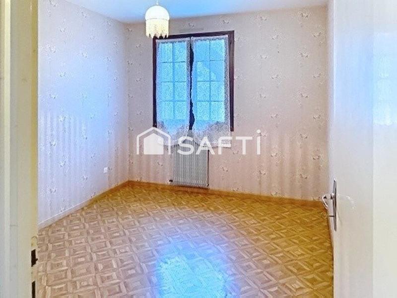 Maison - 95 m² - 5 pièces