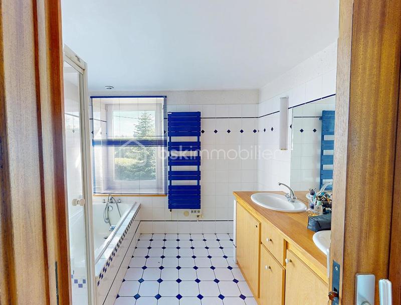 Corps de ferme - 410 m² - 9 pièces