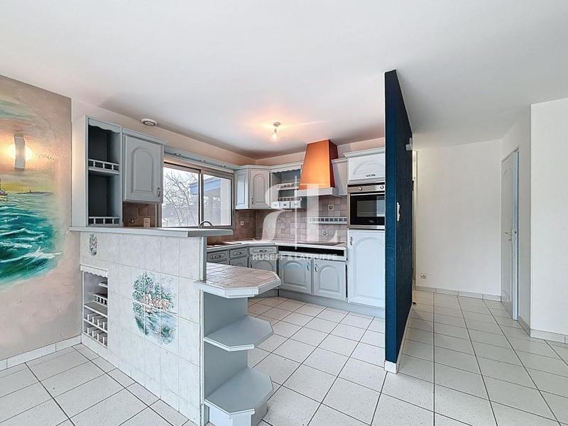 Maison - 111 m² - 6 pièces