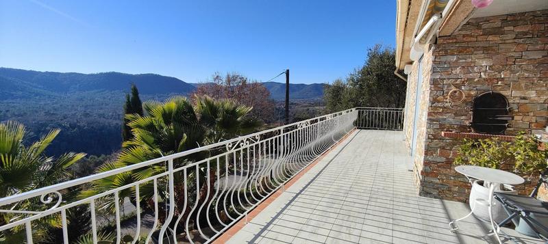 Villa - 152 m² - 6 pièces