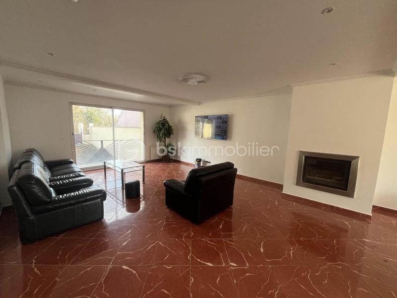 Maison - 190 m² - 7 pièces