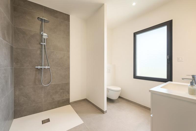 Maison contemporaine - 172 m² - 6 pièces