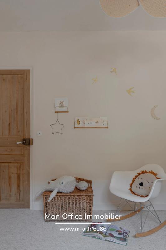 Maison - 230 m² - 8 pièces