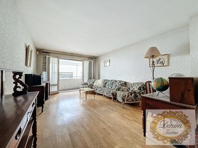 Appartement - 94 m² - 4 pièces